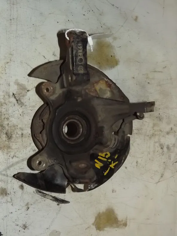 Ступица NISSAN ALMERA N15 Перед Лев (Контрактный) 35017425