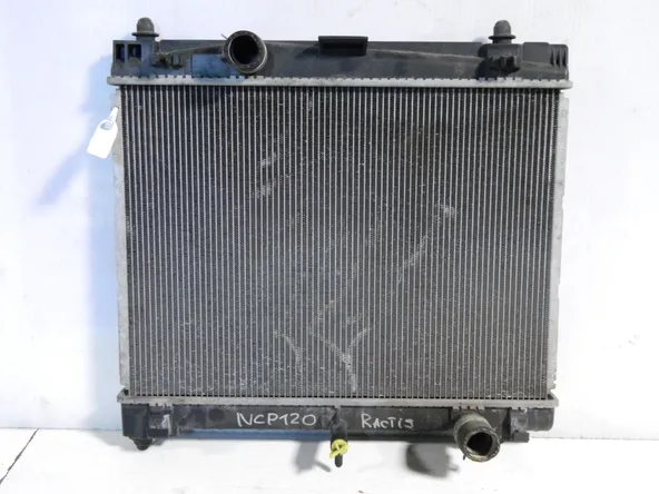 Радиатор ДВС TOYOTA RACTIS NCP120 (Контрактный) 69586109