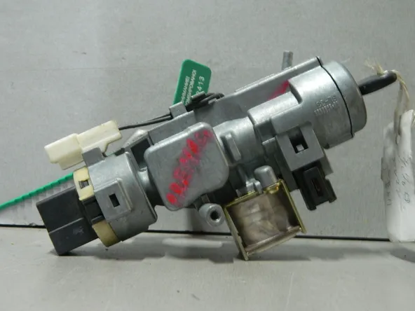 Замок зажигания MAZDA PREMACY CP8W (Контрактный) 81532413