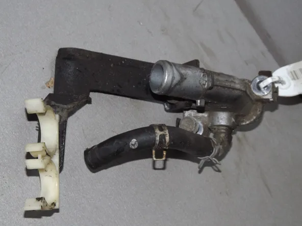 Тройник системы охлаждения HONDA R20A (Контрактный) 35023672