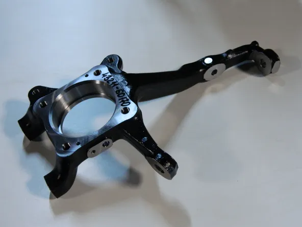 Кулак поворотный GENERAL PARTS 4321160170 TOYOTA LAND CRUISER PRADO GRJ120 / RZJ120 Перед Прав