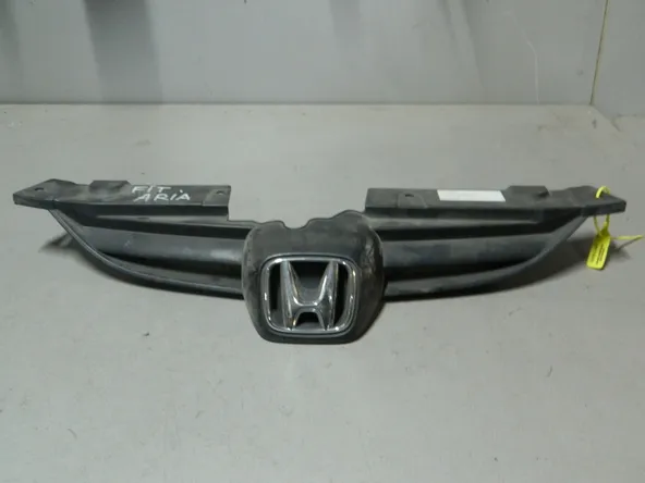 Решетка радиатора HONDA FIT ARIA GD9 (Контрактный) 79773032