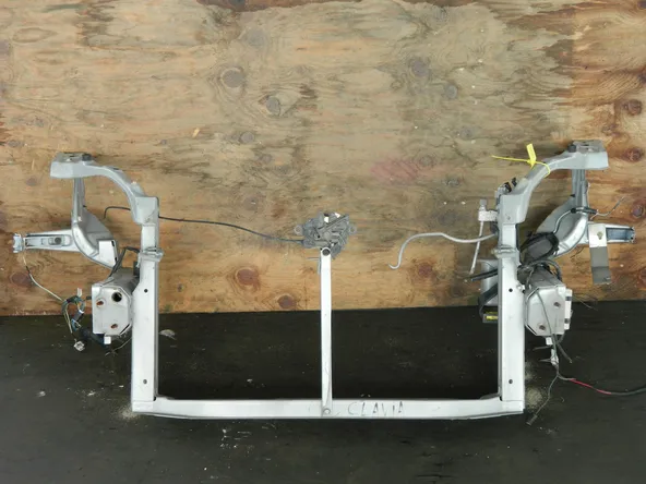 Рамка радиатора TOYOTA VITZ CLAVIA (Контрактный) 94584233