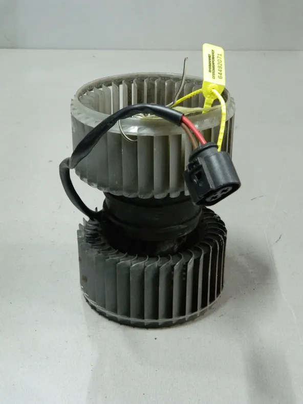 Мотор печки AUDI A8 4E2 (Контрактный) 64492071
