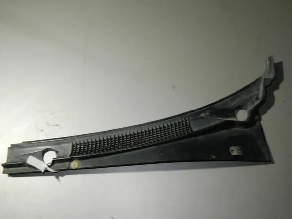 Решетка стеклоочистителя HYUNDAI ACCENT Лев (Б/У) 45989818