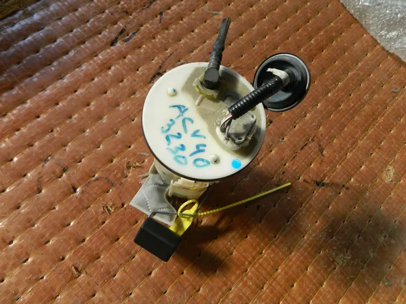 Датчик уровня топлива TOYOTA CAMRY ACV40 (Контрактный) 94603901