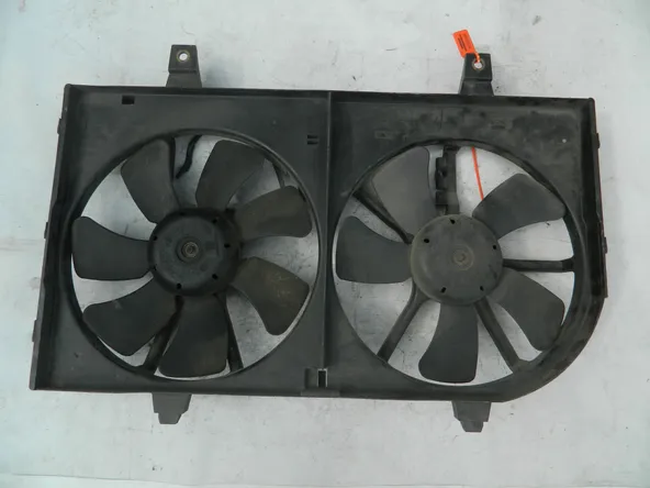 Диффузор радиатора NISSAN TINO V10 (Контрактный) 72355169