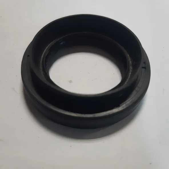 Сальник NOK BH2078G0 TOYOTA Avensis,Corolla,Yaris 34x54x9x15,5 9031134023