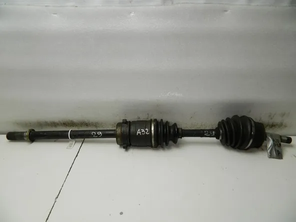 Привод NISSAN CEFIRO A32 VQ20DE Перед Прав (Контрактный) 35015803
