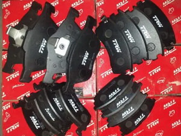 Колодки тормозные TRW GDB1286 MITSUBISHI L200 1996-