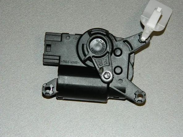 Сервопривод заслонки печки AUDI Q7 4L (Б/У) 45992278