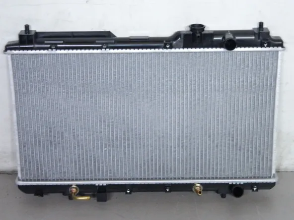 Радиатор охлаждения GENERAL PARTS 19010P3F901 HONDA CR-V RD1 96-01 ORTHIA/PARTNER EL#/EY# 96-05