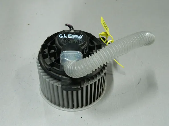 Мотор печки MAZDA AXELA BLEFW (Контрактный) 64492099