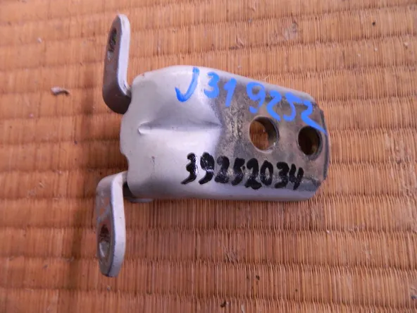 Петля двери Nissan Teana J31 перед прав (контрактный) 39252034