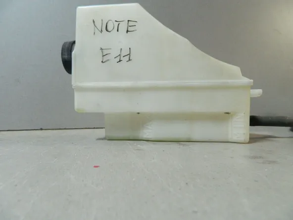 Расширительный бачок NISSAN NOTE E11 (Контрактный) 79591997