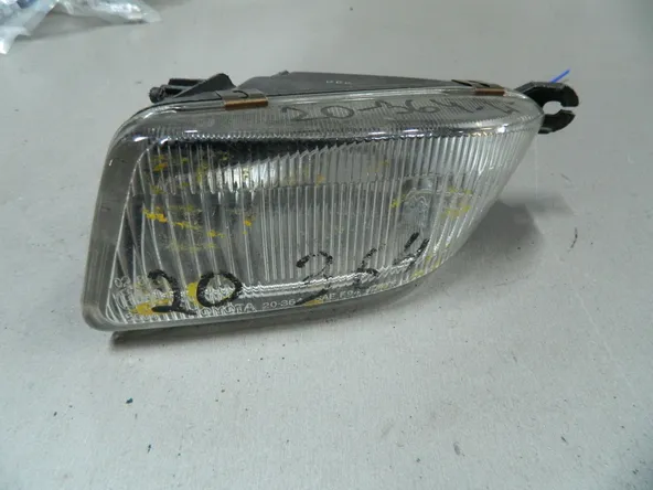Фара противотуманная TOYOTA CELICA ST202 Перед Лев (Контрактный) 69838056 20364
