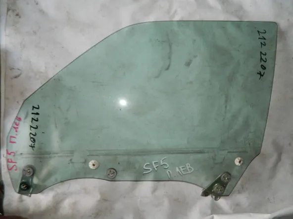 Стекло двери SUBARU FORESTER SF5 Перед. Лев (Контрактный) 2122207
