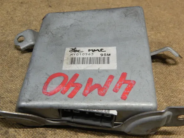 Блок управления АКПП MITSUBISHI DELICA 4M40 (Контрактный) 79590657