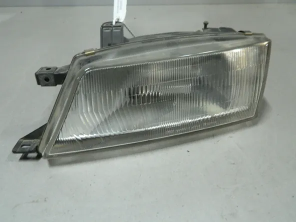 Фара SUZUKI CULTUS GB31S Перед Лев (Контрактный) 68000675