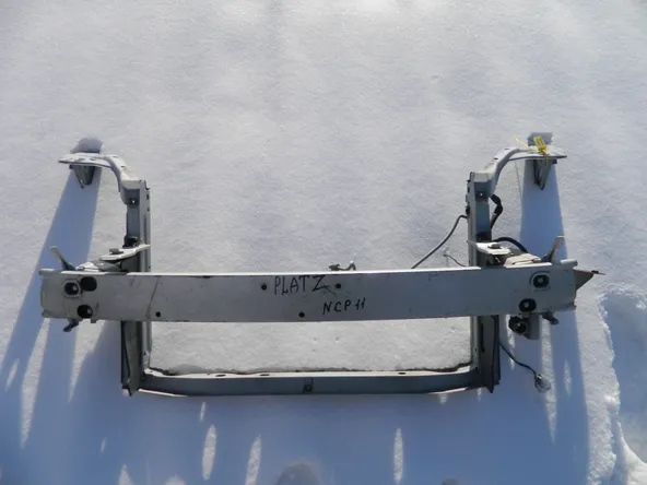 Рамка радиатора TOYOTA Platz SNCP11 (Контрактный) 79780432