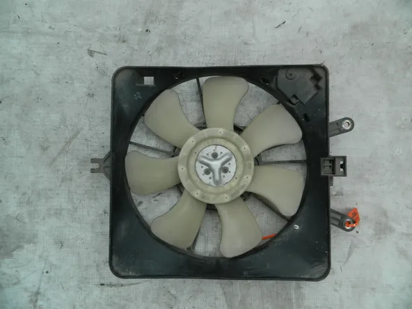 Диффузор радиатора HONDA FIT GD3 (Контрактный) 72367803