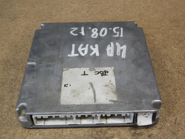 Блок управления ДВС TOYOTA CORONA PREMIO 4AFE (Контрактный) 79590595