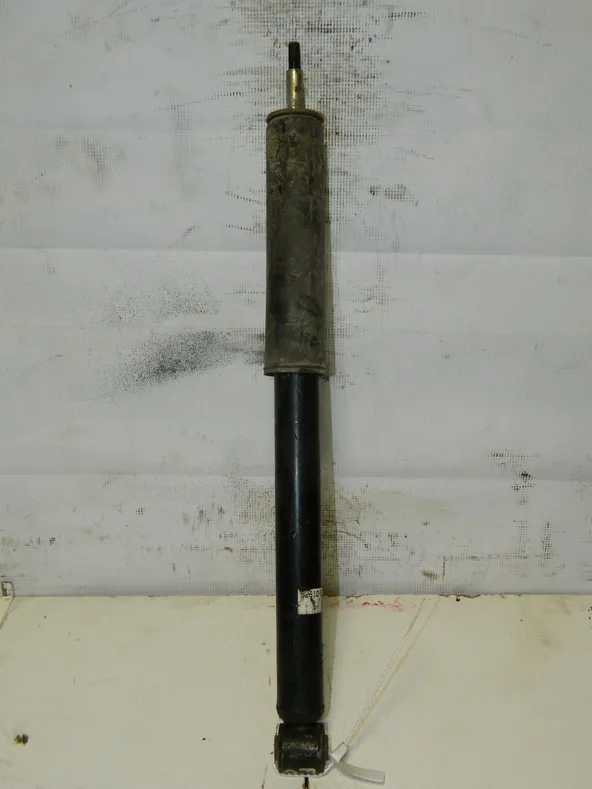 Амортизатор HONDA FIT GD1 Зад (Контрактный) 45976280