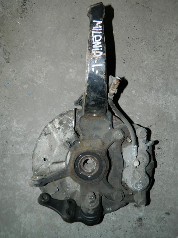 Ступица MAZDA MILLENIA TAFP Перед Лев (Контрактный) 79591013