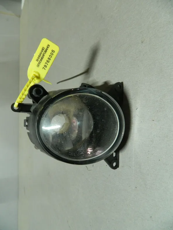 Фара противотуманная MITSUBISHI Перед Прав (Контрактный) 79768005