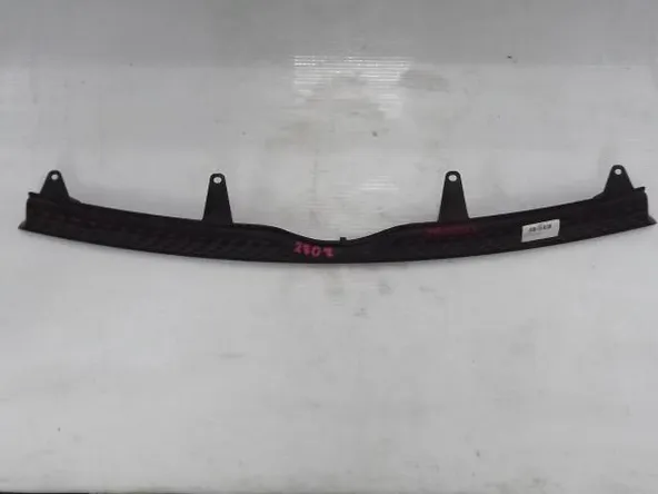 Решетка радиатора TOYOTA SIENTA NCP81 (Контрактный) 79773320