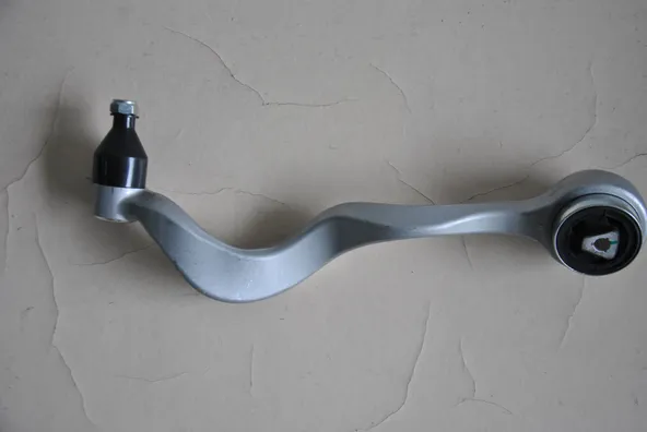 Рычаг GENERAL PARTS 31126774826 BMW 5 E60 2003-2010, BMW 5 E61 2004-2010 Перед. Прав. Низ