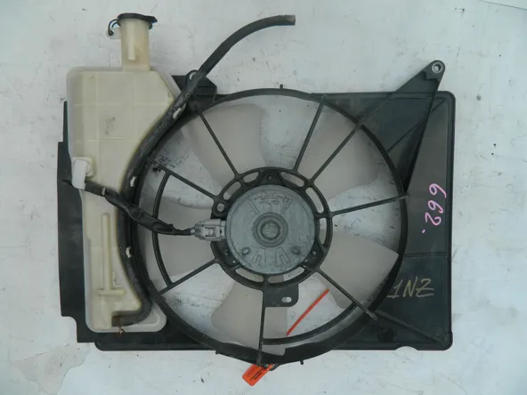 Диффузор радиатора TOYOTA PORTE NNP10 (Контрактный) 72355187