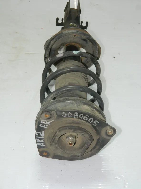 Стойка подвески NISSAN MARCH AK12 Перед Прав (Кoнтрактный) 45992975
