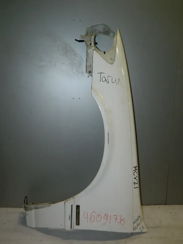 Крыло TOYOTA MARK II WAGON QUALIS MCV21 Перед Лев (Контрактный) 46091736