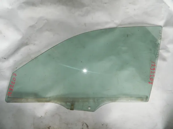 Стекло двери MAZDA CAPELLA GF Перед. Лев (Контрактный) 1292207