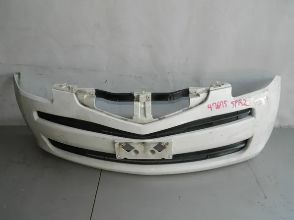 Бампер передний TOYOTA RACTIS NCP100 (Контрактный)