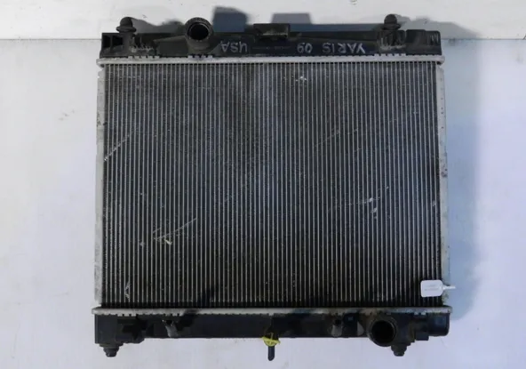 Радиатор ДВС TOYOTA YARIS NSP90 (Контрактный) 69586703