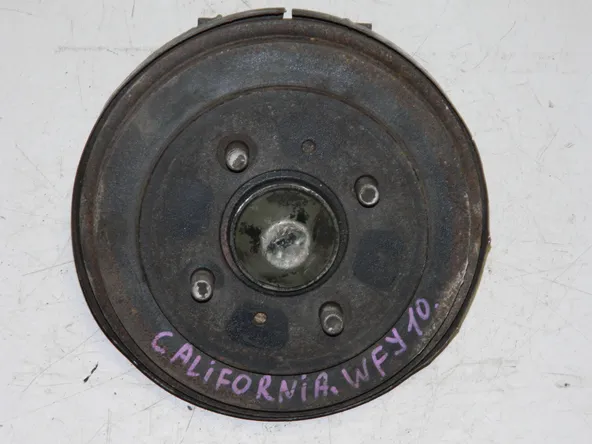 Ступица NISSAN SUNNY CALIFORNIA WFY10 Зад Лев (Контрактный) 69838496