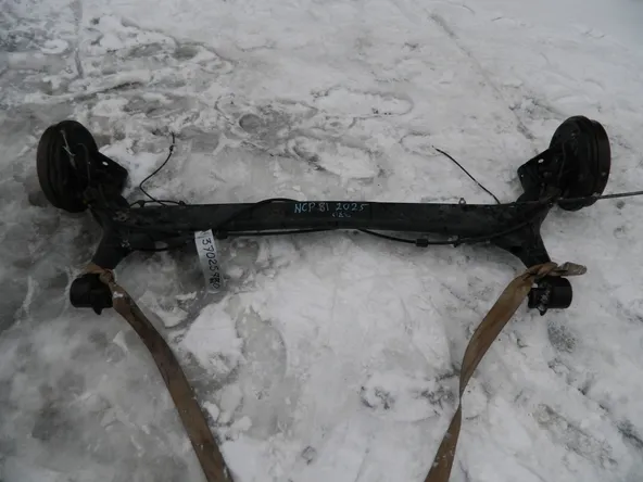 Балка подвески TOYOTA SIENTA NCP81 Зад (Контрактный) 37025730