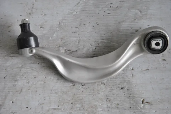 Рычаг GENERAL PARTS 31126777730 BMW 7 F01/F02 2008-2015, BMW 7 F04 2010-2015 Перед. Прав. Низ