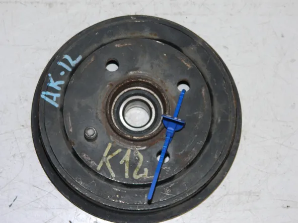 Ступица NISSAN MARCH K12 Зад (Контрактный) 69838495