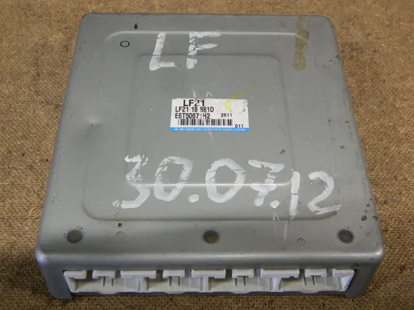 Блок управления ДВС MAZDA ATENZA L3VE (Контрактный) 79590409