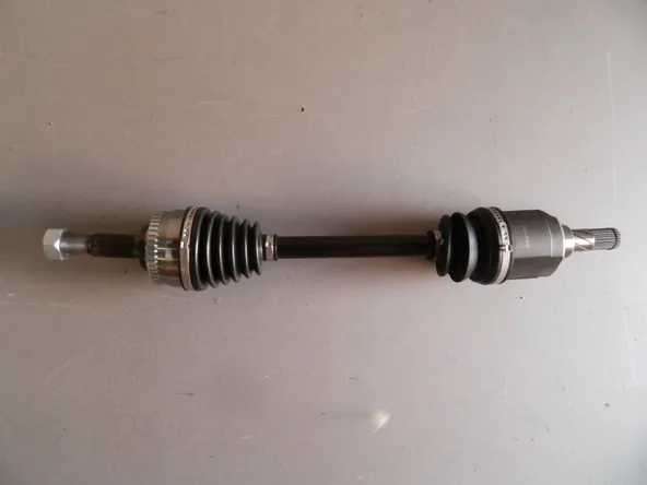 Привод GENERAL PARTS DSD009L NISSAN PRIMERA P12 QG18 AT 39101AU315