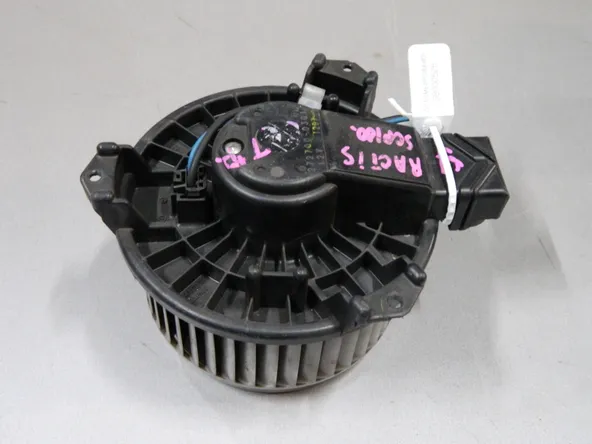 Мотор печки TOYOTA RACTIS SCP100 (Контрактный) 68000525