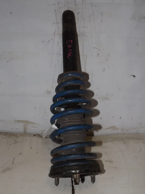 Стойка подвески MITSUBISHI LEGNUM EA1W Перед (Контрактный) 35023563