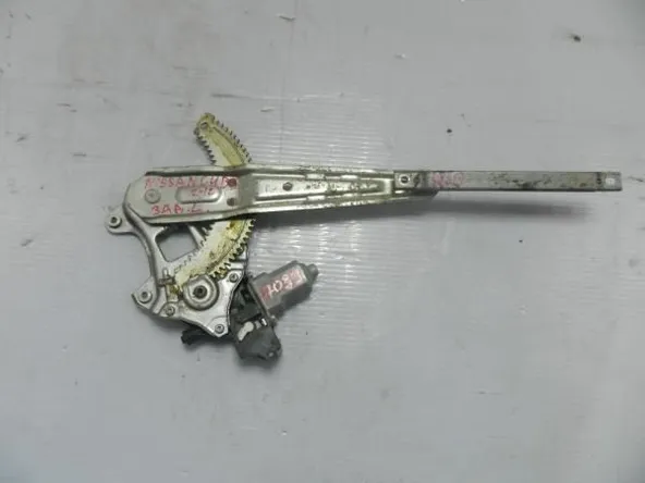 Стеклоподъемник NISSAN CUBE Z12 HR15 левый задний (Б/У)