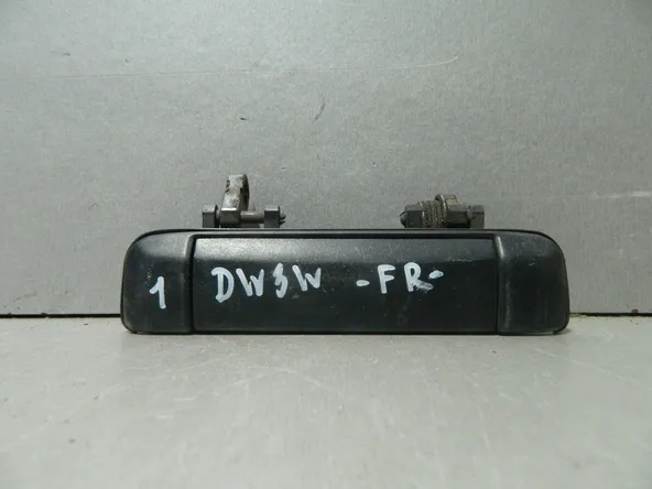 Ручка двери наружная MAZDA DEMIO DW3W Перед Прав (Контрактный) 81539936