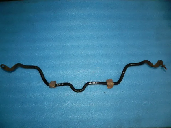 Стабилизатор TOYOTA SIENTA NCP81 Перед (Контрактный) 37025601