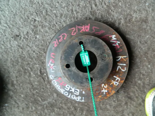 Диск тормозной NISSAN MARCH AK12 Перед (Контрактный) 81530675