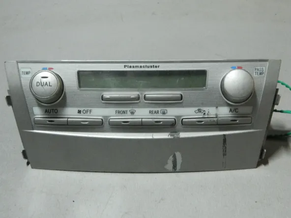 Блок управления климат-контролем TOYOTA CAMRY ACV40 (Контрактный) 81540529